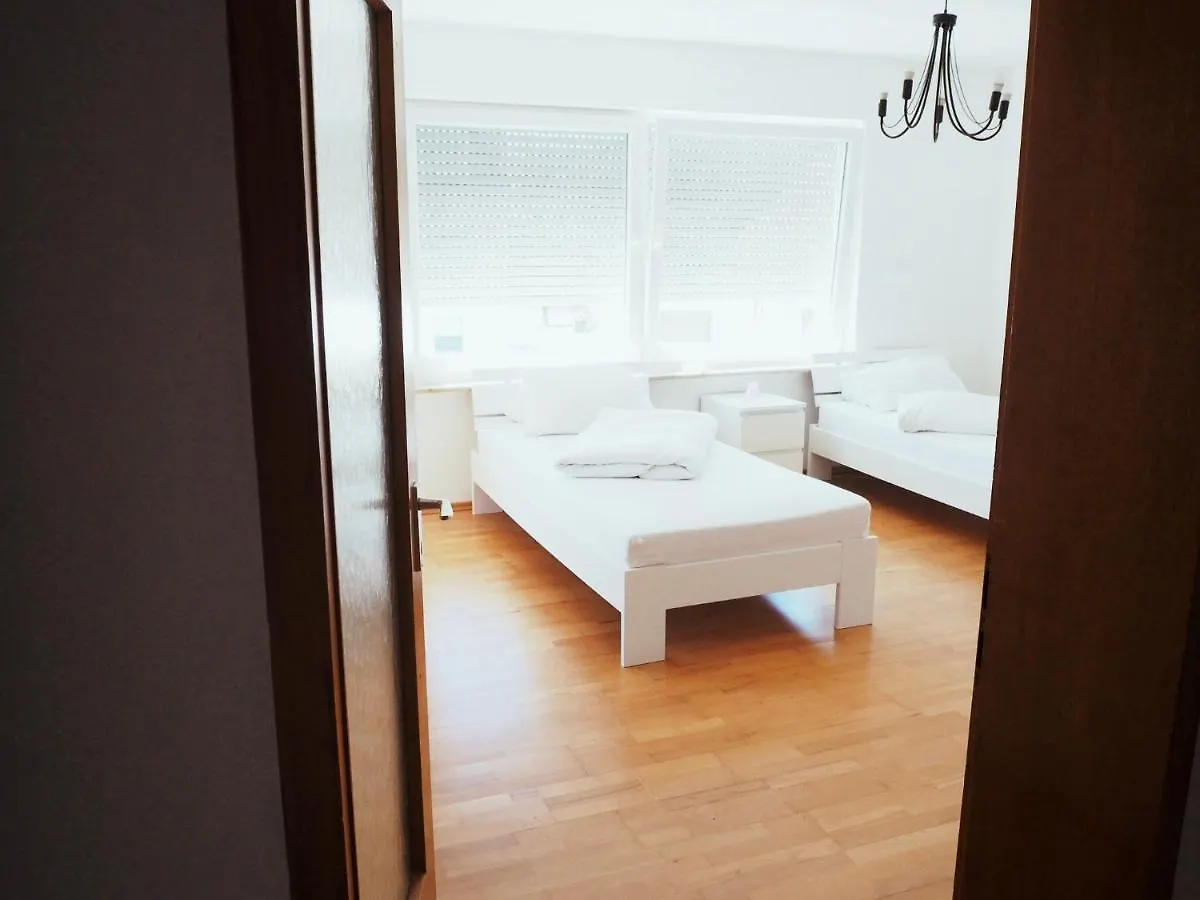 Villa Natur Monteur & Ferienwohnung Mit Wlan & Parkplatz Muhlhausen