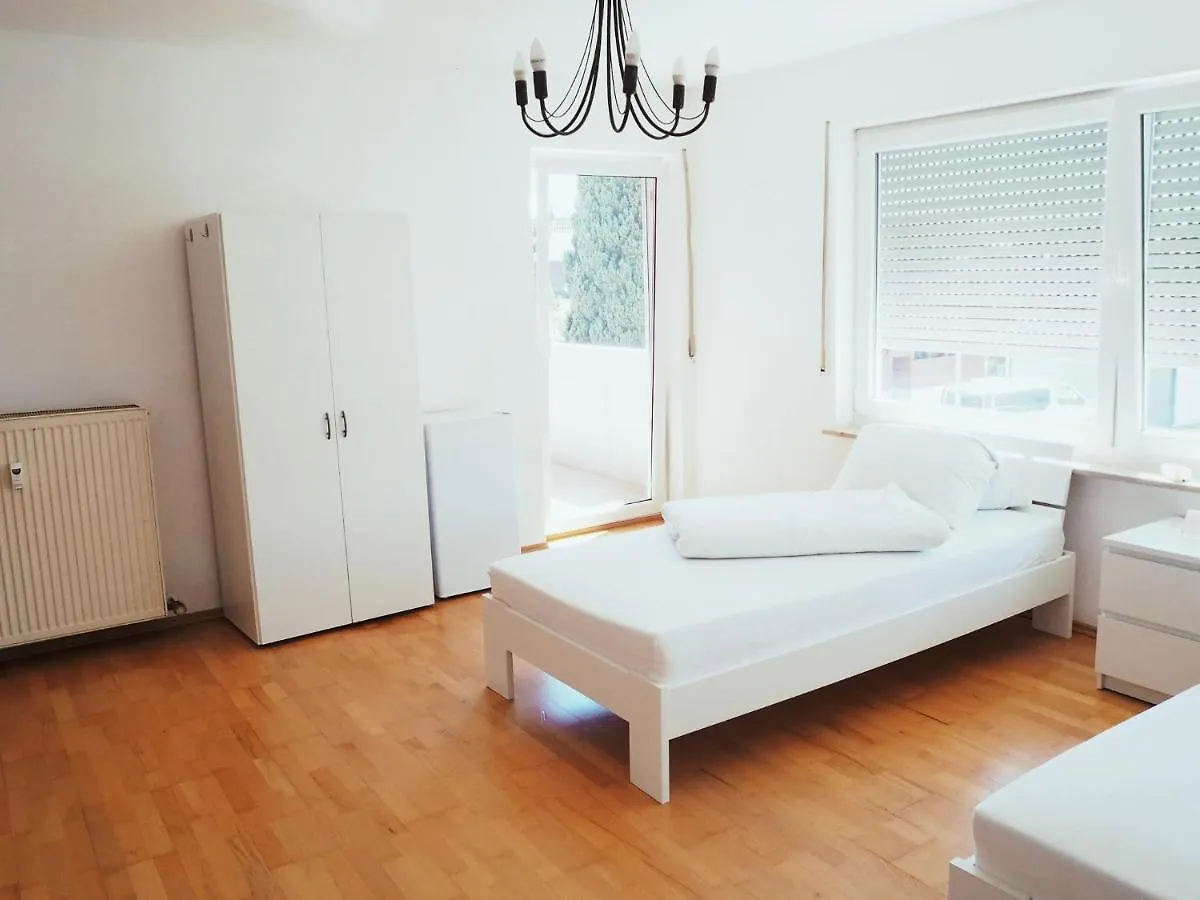 Villa Natur Monteur & Ferienwohnung Mit Wlan & Parkplatz Muhlhausen