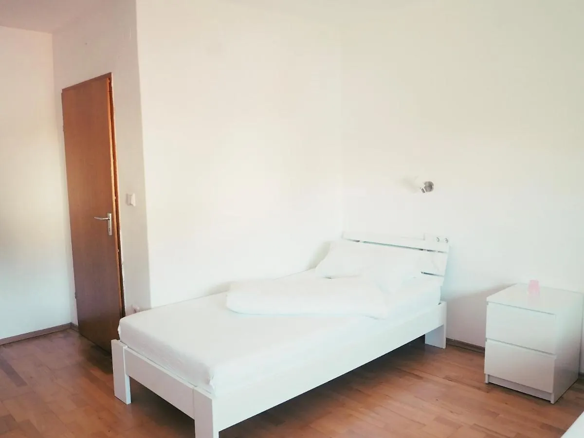 Villa Natur Monteur & Ferienwohnung Mit Wlan & Parkplatz Muhlhausen   Muhlhausen (Neumarkt)